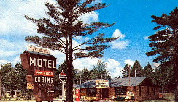 Tyelenes Restaurant and Cabins - Old Postcard And Promos (newer photo)